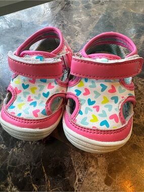 Stride Rite The Wave Water Shoes Sandals | Size 3M Toddler Girl | Heart Print